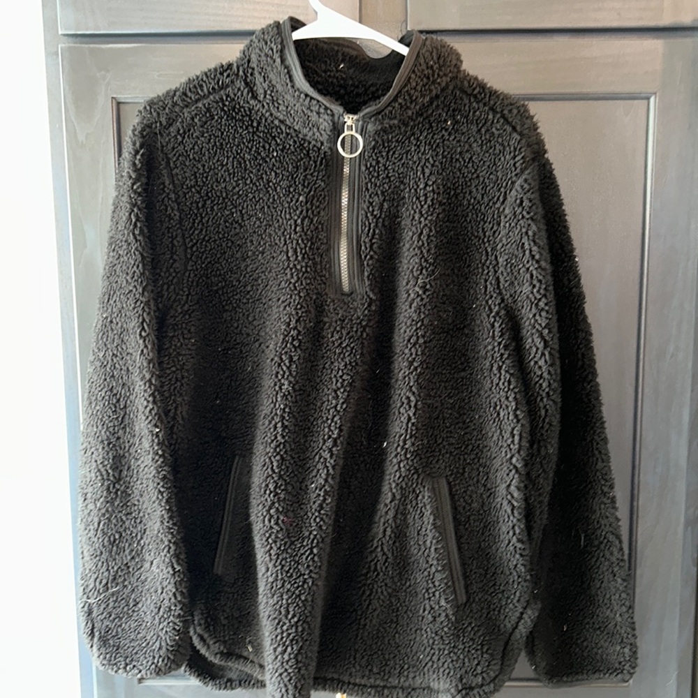 Women’s large black Sherpa